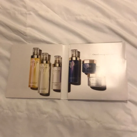 Cle de Peau basic care samples - Picture 2 of 4